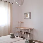 Apartment Vibes Spacious 2 Bedroom Flat With Terraces And Pool *
