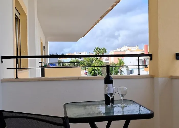 Vibes Spacious 2 Bedroom Flat With Terraces And Pool アパート *