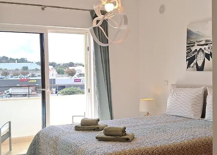 アパート Vibes Spacious 2 Bedroom Flat With Terraces And Pool *