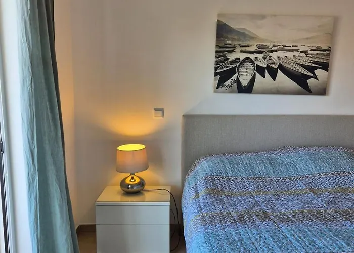 Vibes Spacious 2 Bedroom Flat With Terraces And Pool *