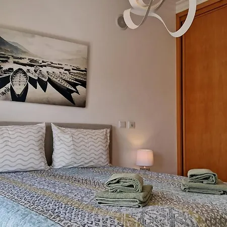 Vibes Spacious 2 Bedroom Flat With Terraces And Pool Appartement