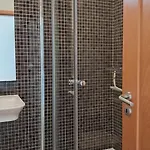 Vibes Spacious 2 Bedroom Flat With Terraces And Pool لاغوس