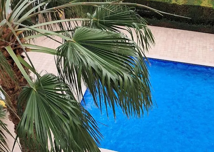 Vibes Spacious 2 Bedroom Flat With Terraces And Pool *